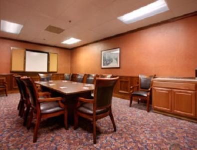 Plaza Hotel And Suites Pine Bluff Facilidades foto